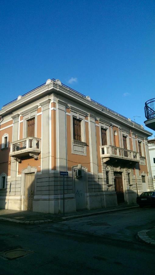 Palazzo Don Ruggiero Hotel San Ferdinando di Puglia Exterior foto
